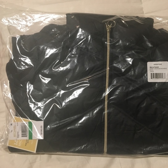 Michael Kors Puffer - Picture 8 of 8